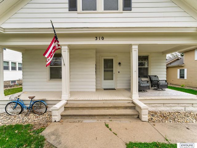 310 4th Street, Yutan, NE 68073