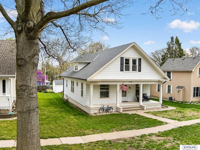 310 4th Street, Yutan, NE 68073