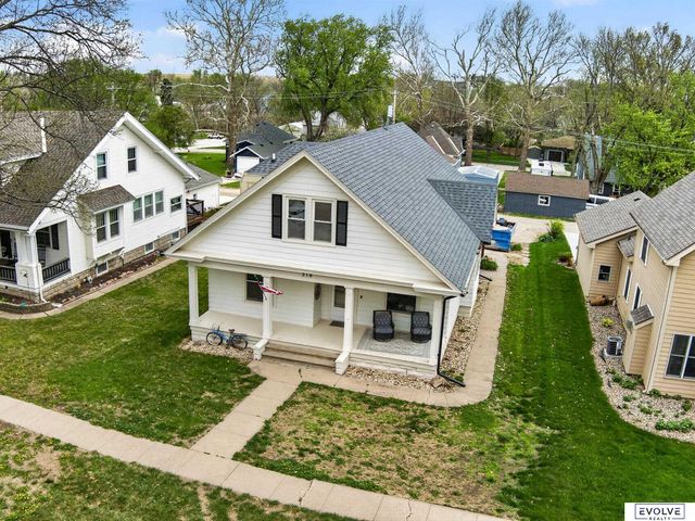310 4th Street, Yutan, NE 68073