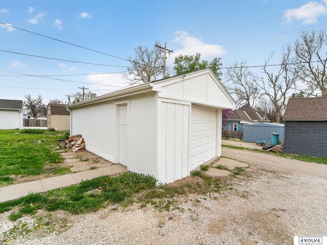 310 4th Street, Yutan, NE 68073