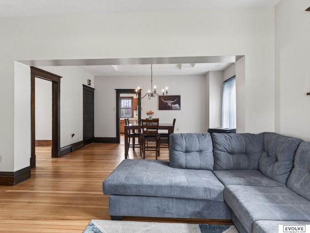 310 4th Street, Yutan, NE 68073