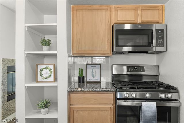 6500 West Lake Mead Boulevard 227, Las Vegas, NV 89108