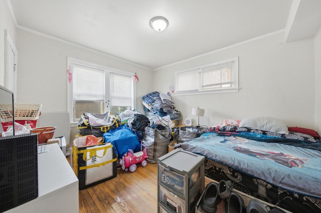 7932 S Kingston Avenue, Chicago, IL 60617 — photo 3