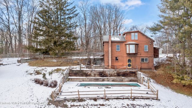 85 Eastern Parkway, Germantown, NY 12526