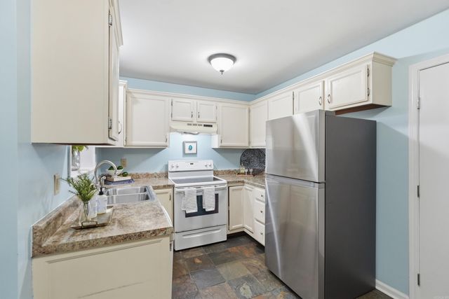 132 Point West Circle, Little Rock, AR 72211