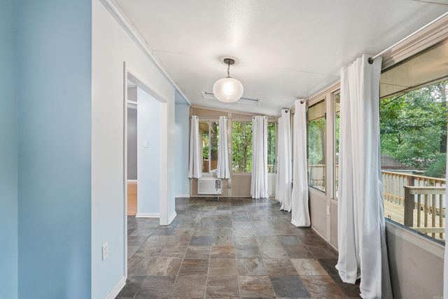 132 Point West Circle, Little Rock, AR 72211