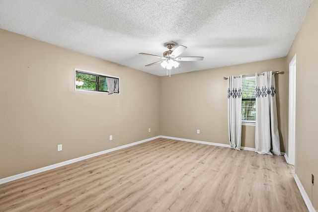 132 Point West Circle, Little Rock, AR 72211