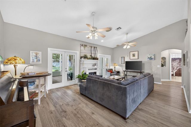 26243 TROON AVENUE, Mount Plymouth, FL 32776