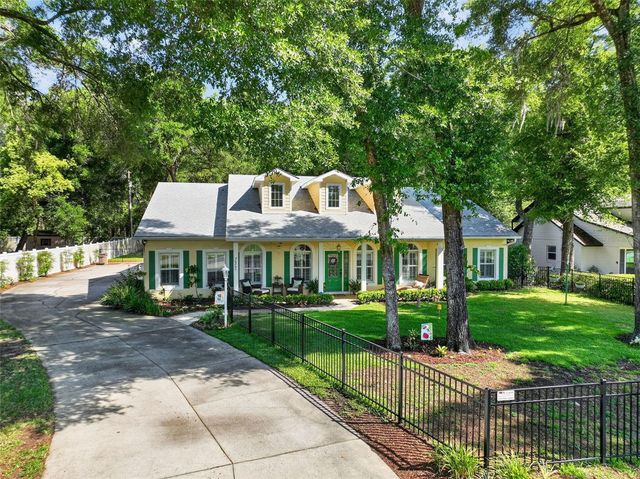 26243 TROON AVENUE, Mount Plymouth, FL 32776