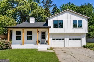 1421 Willow Bend Drive, Snellville, GA 30078