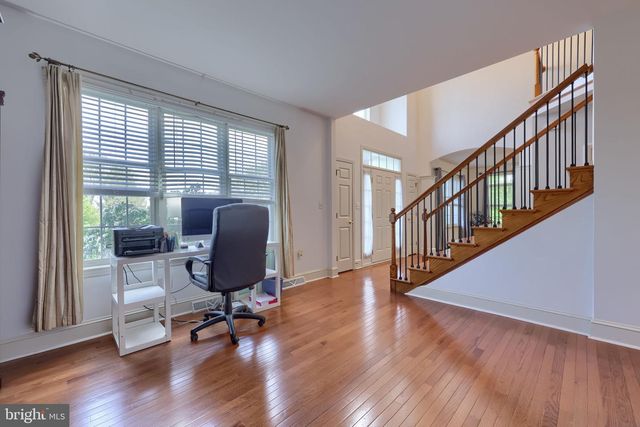 1032 SUNWOOD LN, Lancaster, PA 17601