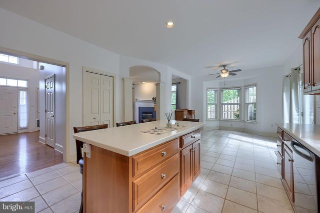 1032 SUNWOOD LN, Lancaster, PA 17601