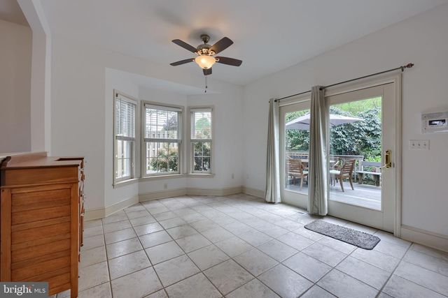 1032 SUNWOOD LN, Lancaster, PA 17601