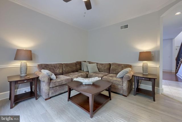 1032 SUNWOOD LN, Lancaster, PA 17601