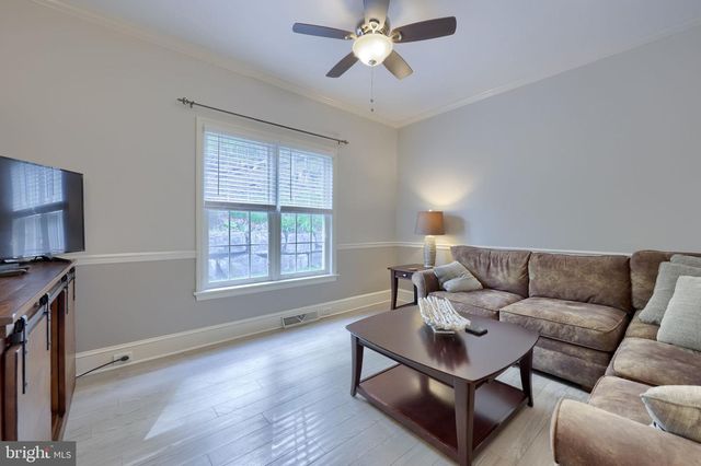 1032 SUNWOOD LN, Lancaster, PA 17601