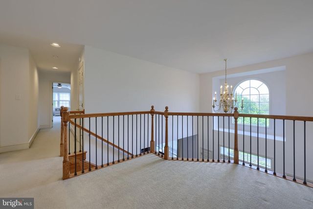 1032 SUNWOOD LN, Lancaster, PA 17601