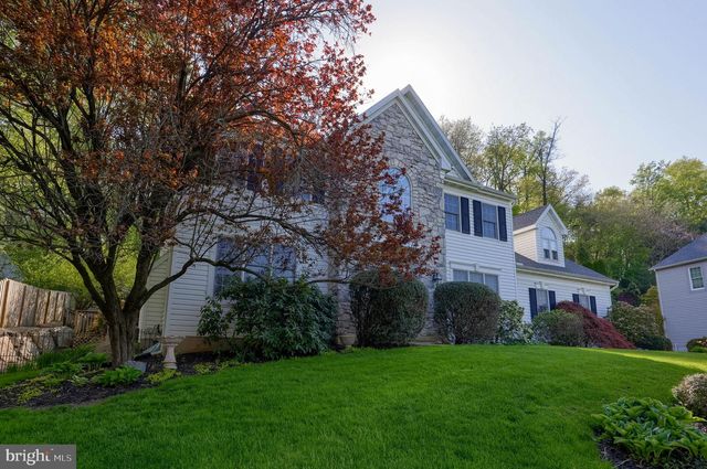 1032 SUNWOOD LN, Lancaster, PA 17601