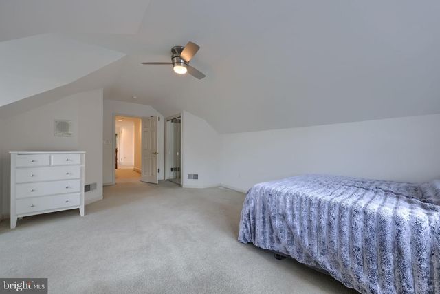 1032 SUNWOOD LN, Lancaster, PA 17601