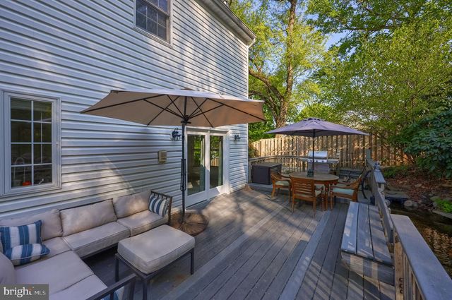 1032 SUNWOOD LN, Lancaster, PA 17601