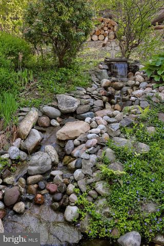 1032 SUNWOOD LN, Lancaster, PA 17601