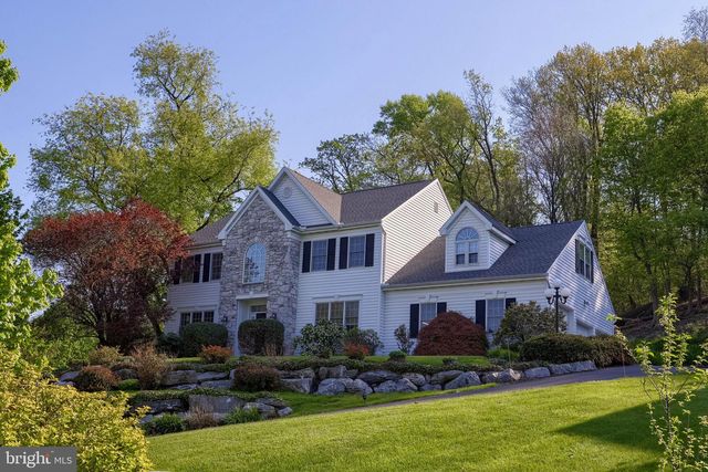 1032 SUNWOOD LN, Lancaster, PA 17601