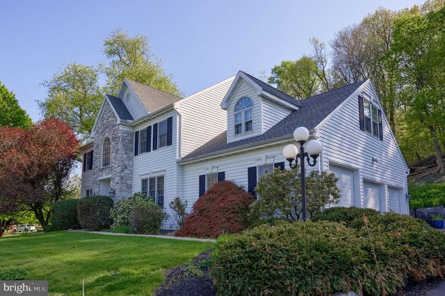1032 SUNWOOD LN, Lancaster, PA 17601