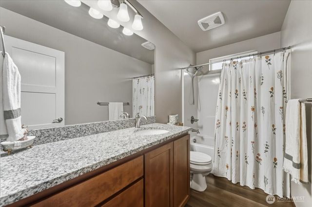 2479 3RD Street SE, East Wenatchee, WA 98802