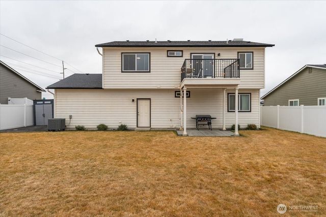 2479 3RD Street SE, East Wenatchee, WA 98802