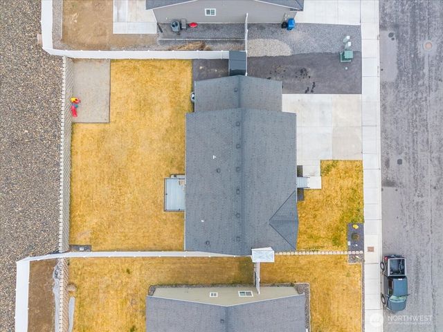 2479 3RD Street SE, East Wenatchee, WA 98802