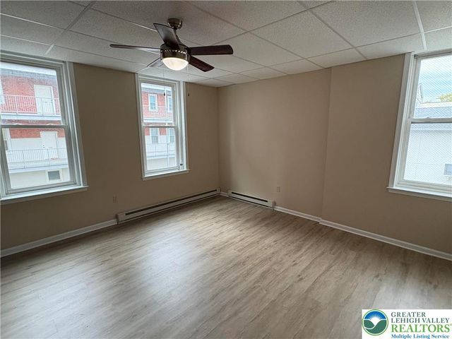 17 Belvidere Street 205, Nazareth Boro, PA 18064