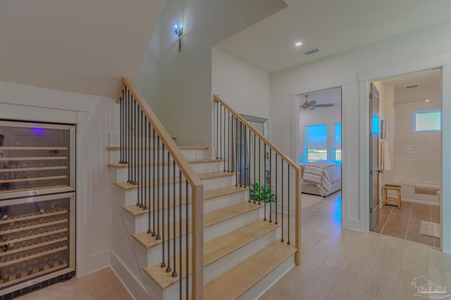 8 Wharf Ave, Pensacola, FL 32502