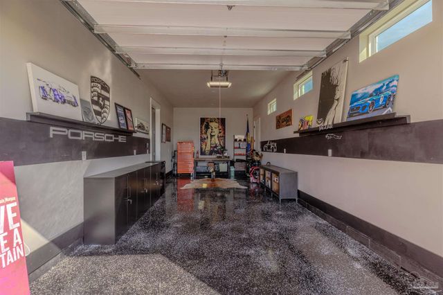 8 Wharf Ave, Pensacola, FL 32502