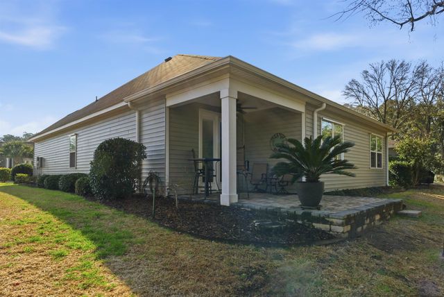 1136 Inlet View Dr., North Myrtle Beach, SC 29582