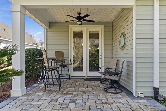 1136 Inlet View Dr., North Myrtle Beach, SC 29582