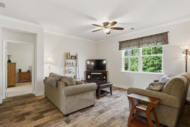 1136 Inlet View Dr., North Myrtle Beach, SC 29582