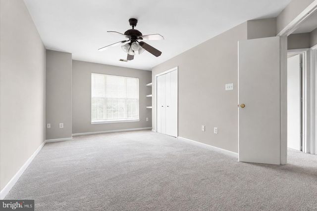 44190 MOSSY BROOK SQ, Ashburn, VA 20147