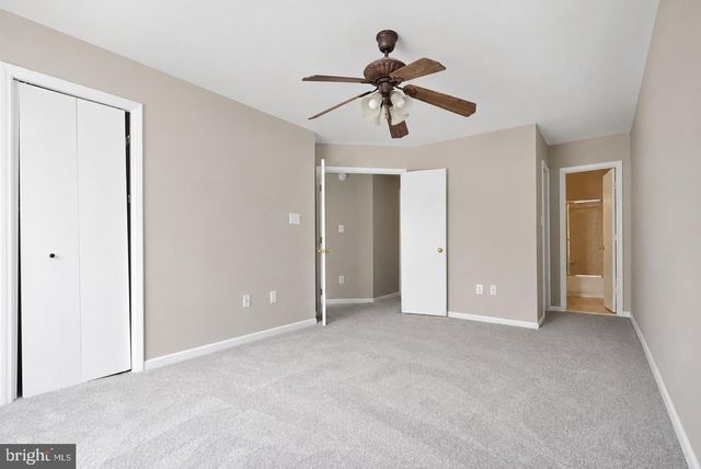 44190 MOSSY BROOK SQ, Ashburn, VA 20147