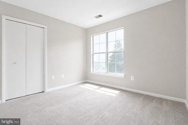44190 MOSSY BROOK SQ, Ashburn, VA 20147
