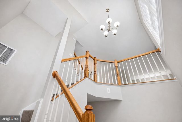 44190 MOSSY BROOK SQ, Ashburn, VA 20147