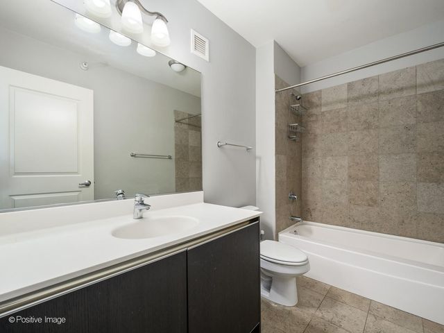 225 N Columbus Drive 5309, Chicago, IL 60601