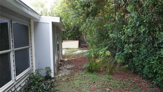 21883 BUXTON AVENUE, Port Charlotte, FL 33952