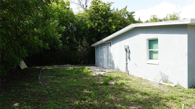 21883 BUXTON AVENUE, Port Charlotte, FL 33952