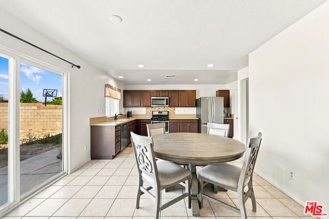 45107 18th Street, Lancaster, CA 93535