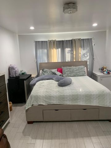 1093 Round Swamp Road, Plainview, NY 11803