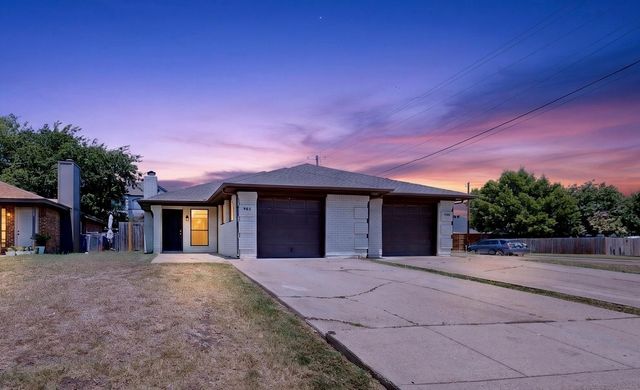 900 Irene Street, Burleson, TX 76028