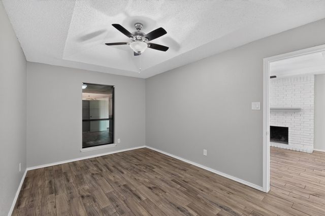 900 Irene Street, Burleson, TX 76028