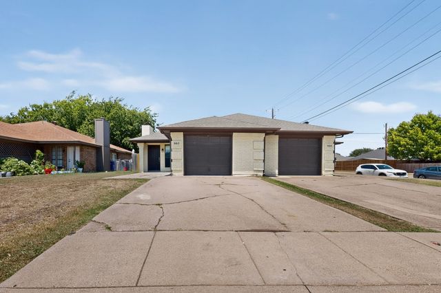 900 Irene Street, Burleson, TX 76028