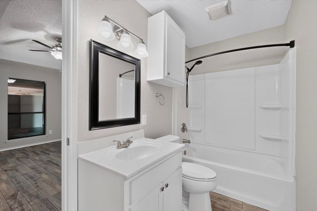 900 Irene Street, Burleson, TX 76028