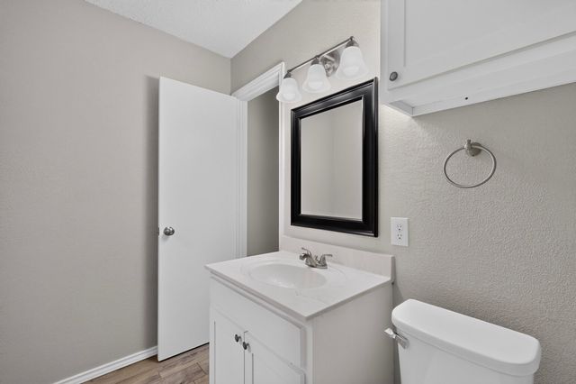 900 Irene Street, Burleson, TX 76028
