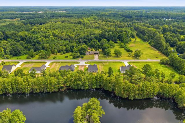 2116 E Highway 9 Business, Loris, SC 29569
